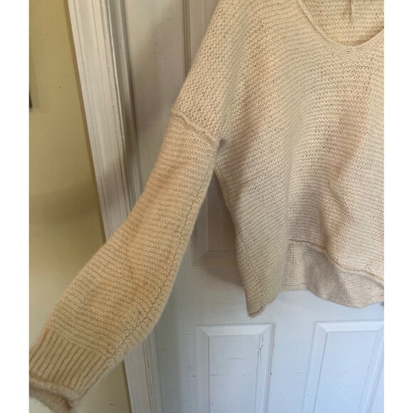 Free People Cream Knit V-Neck Long Sleeve Alpaca Blend Sweater Size Large - Picture 4 of 8